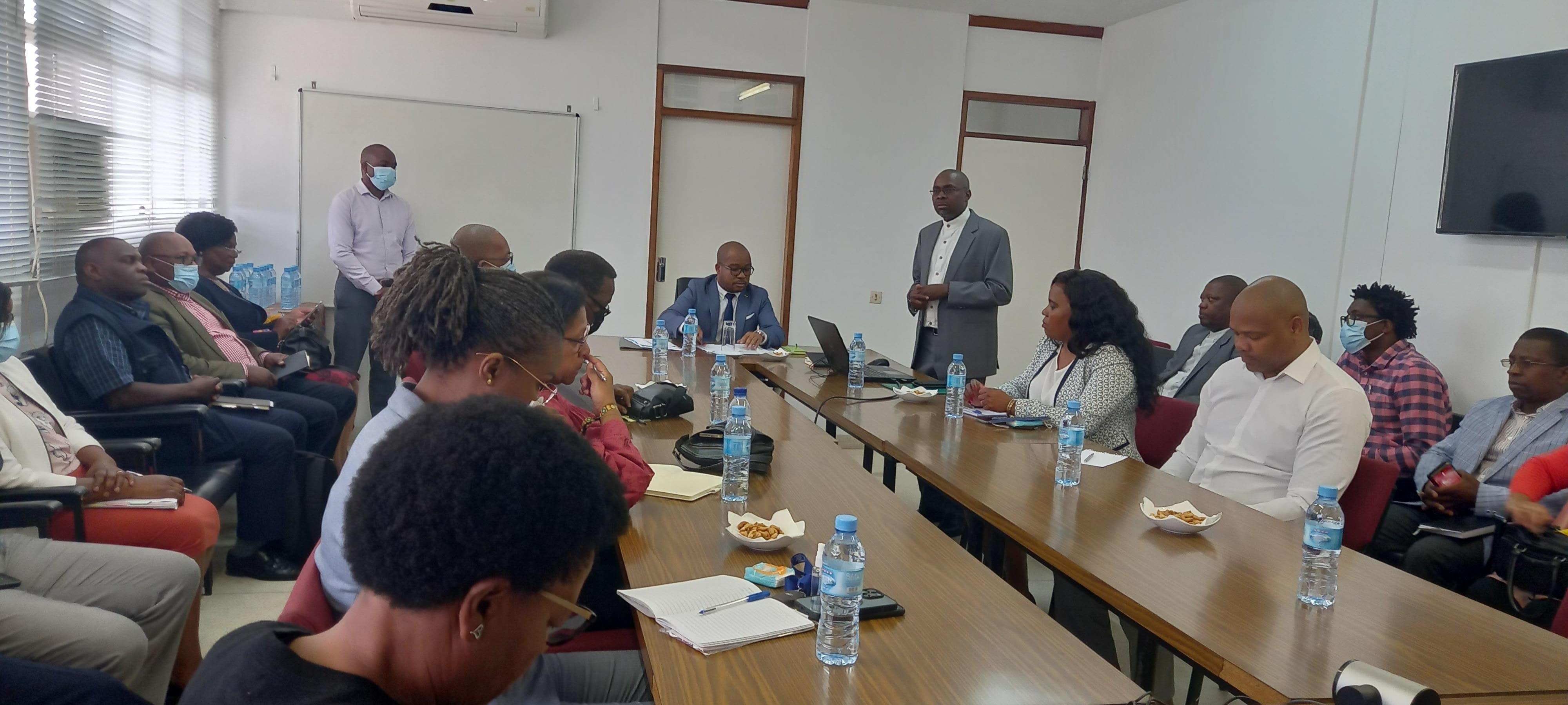 visita do Magnifico reitor da UEM ao CEA-06.09.22 (2)