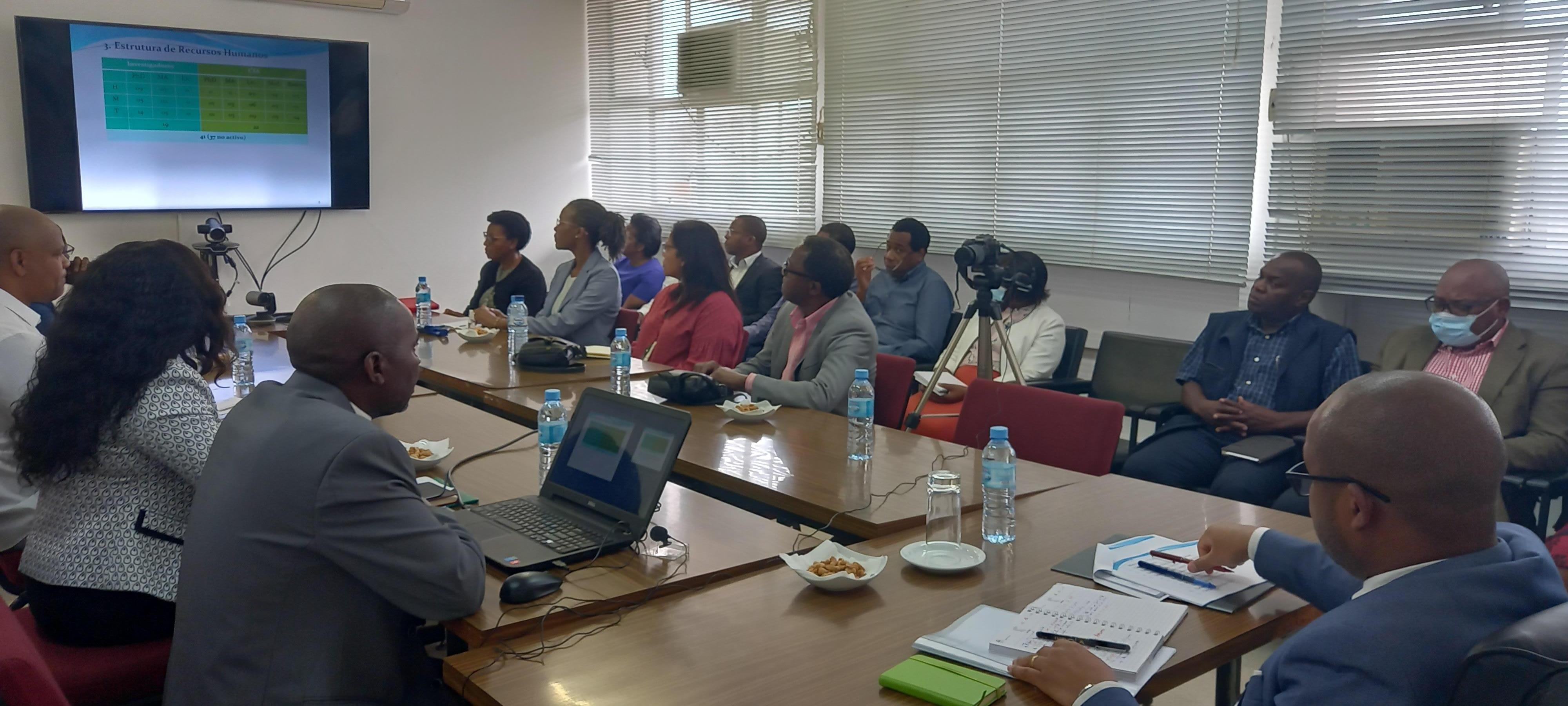 visita do Magnifico reitor da UEM ao CEA-06.09.22 (7)